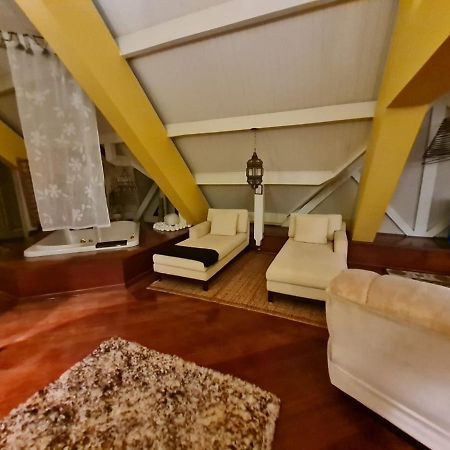 Belíssima COBERTURA no Condomínio Switzerland, o conforto que toda família merece Campos do Jordão Exterior foto