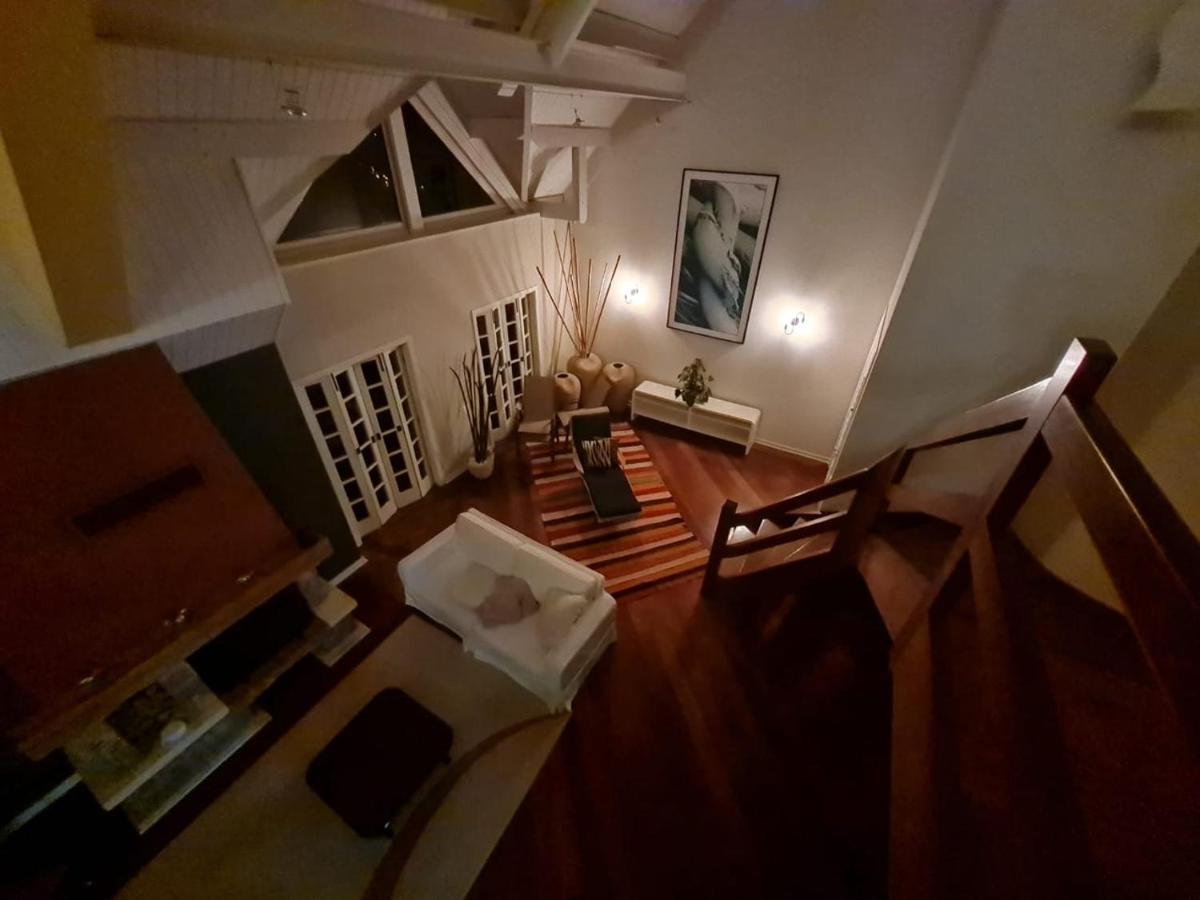 Belíssima COBERTURA no Condomínio Switzerland, o conforto que toda família merece Campos do Jordão Exterior foto