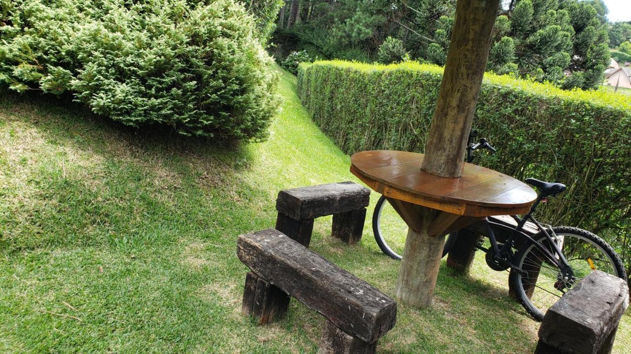 Belíssima COBERTURA no Condomínio Switzerland, o conforto que toda família merece Campos do Jordão Exterior foto